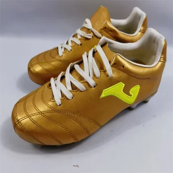 Профессиональная футбольная обувь